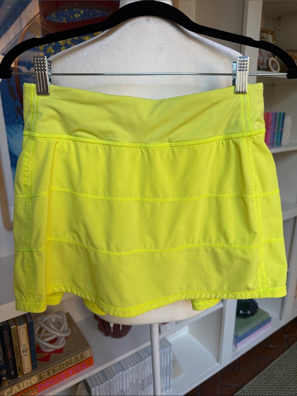 Lululemon - Women’s Pace Rival Mid-Rise Skirt - Neon Yellow - Size: 4